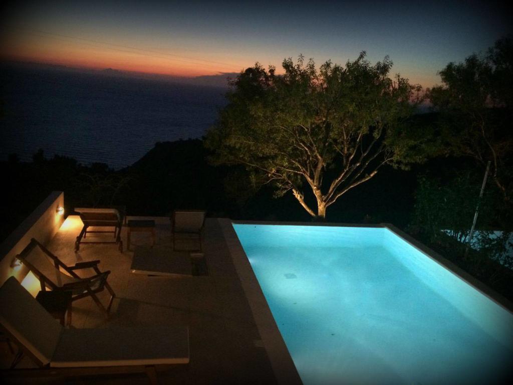 Yades Villas Athánion Habitación foto